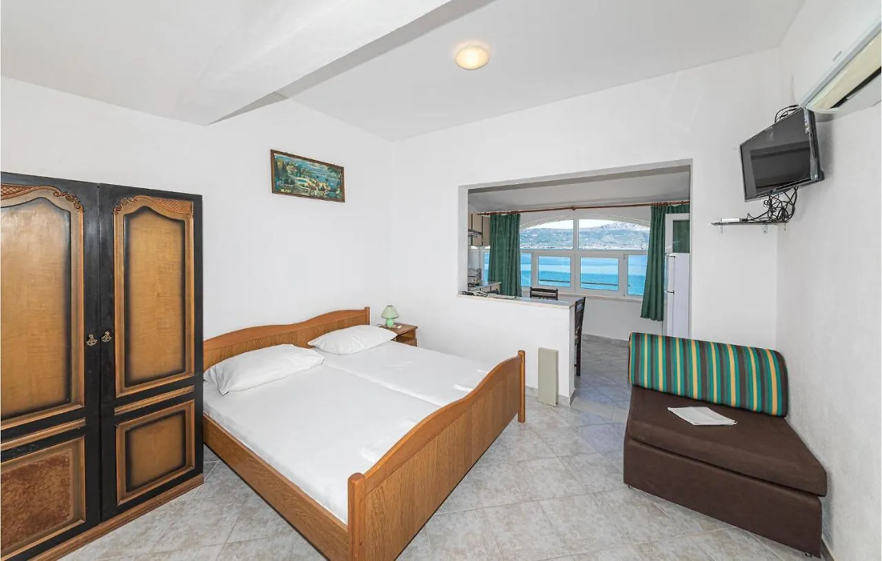 Cozy Apartment In Slatine With Wifi 0*,  Croatia