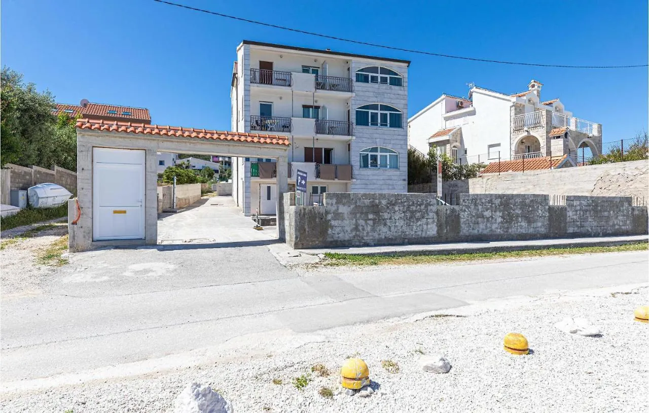 Cozy Apartment In Slatine With Wifi Croatia